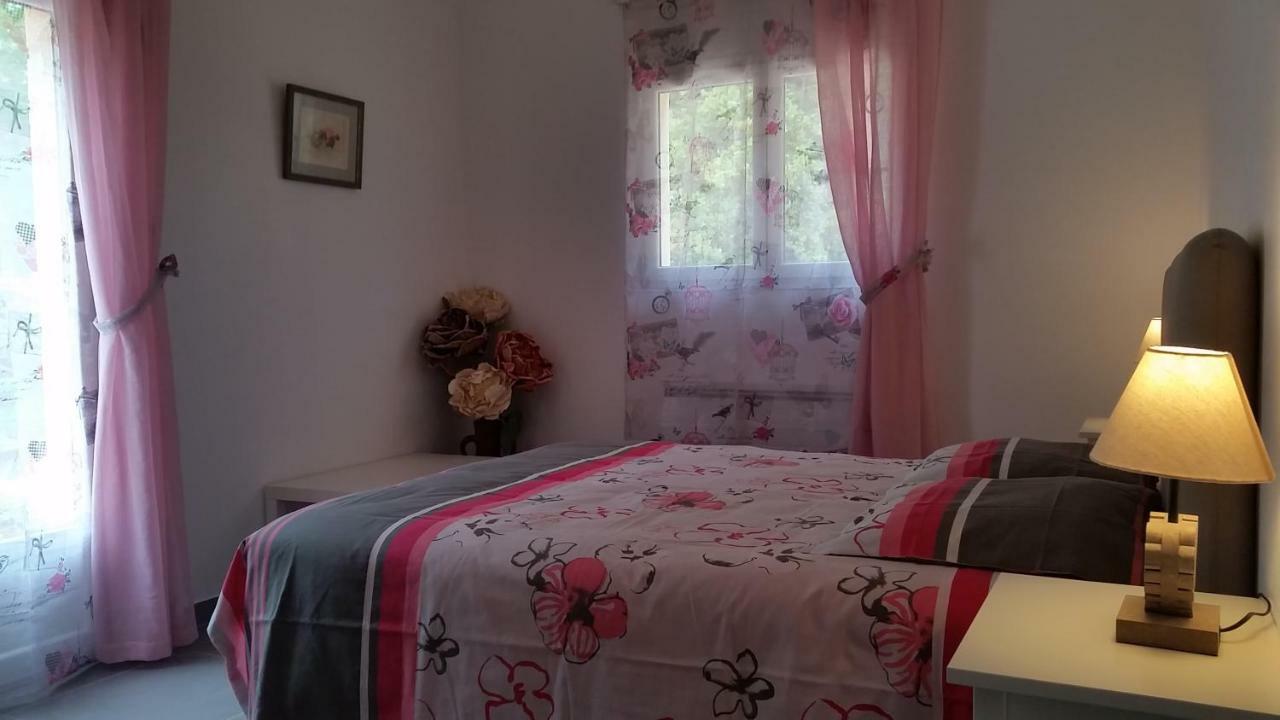 Villa Mylena Jouques Экстерьер фото